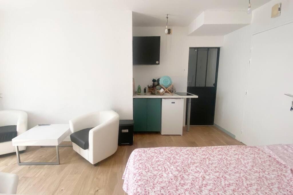 Appartement En Face De La Gare - Centre Ville ปัวติเยร์ ภายนอก รูปภาพ